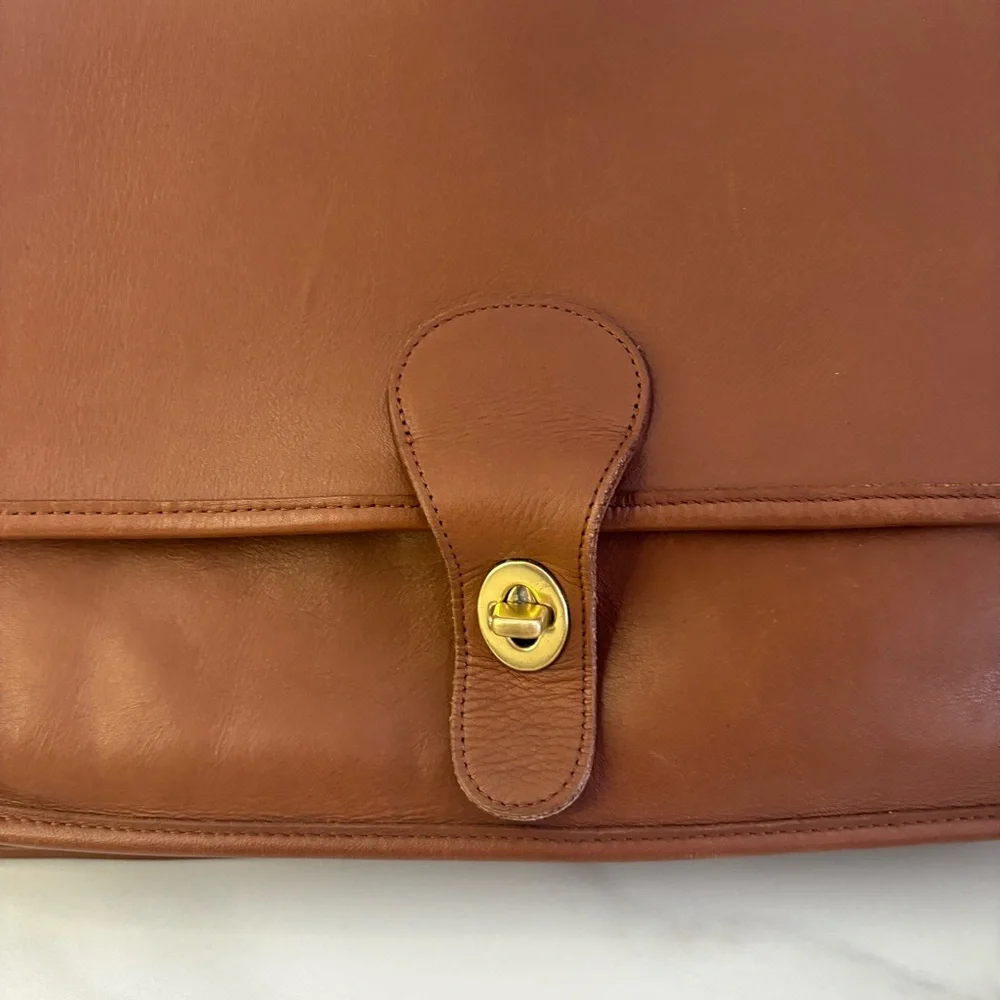 Coach Brown Leather Messenger Briefcase with Gold Hardware